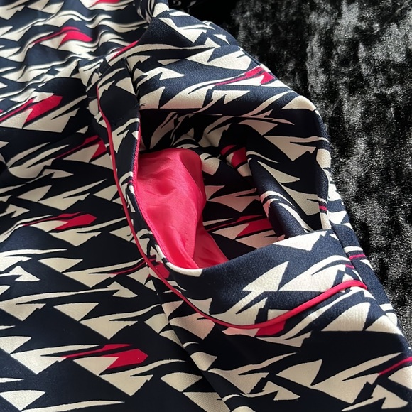 Maggy London - Picture 5 of 9